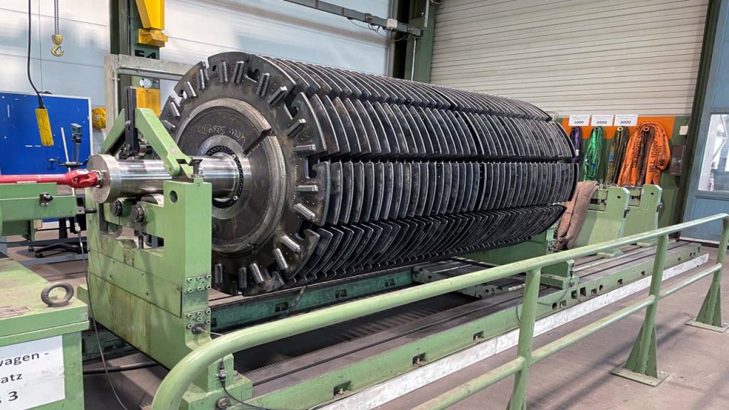 Dynamisches Auswuchten von Rotoren und Sonderbauteilen bis 10 Tonnen Stückgewicht in Moers bei der momac Group